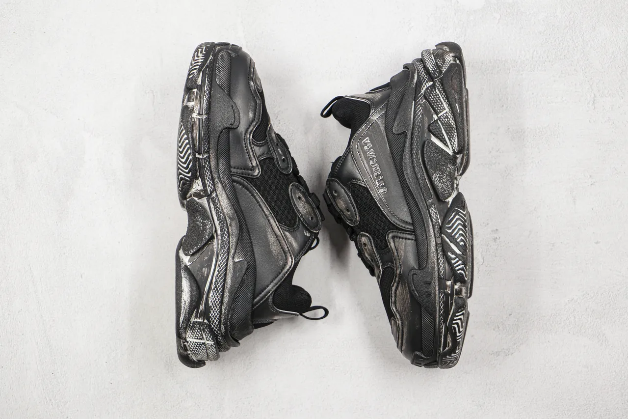 Balenciaga Triple S Black Oversized Chunky Sneaker 9