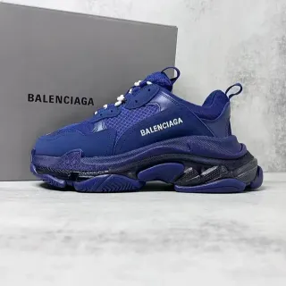 Balenciaga Triple S أحذية رياضية زرقاء كبيرة الحجم