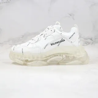 Balenciaga Triple S Tênis Chunky Brancos com logo print