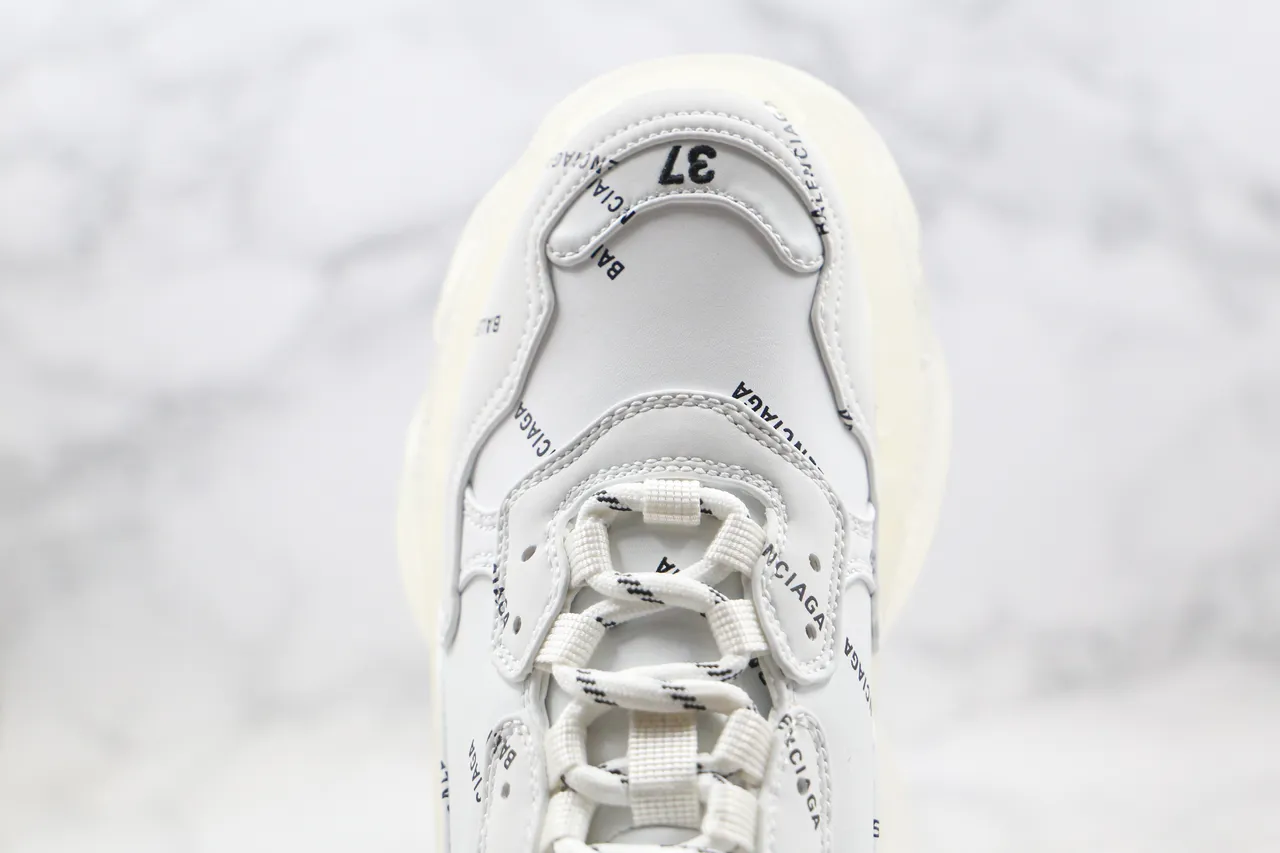Balenciaga Triple S Tênis Chunky Brancos com logo print 6
