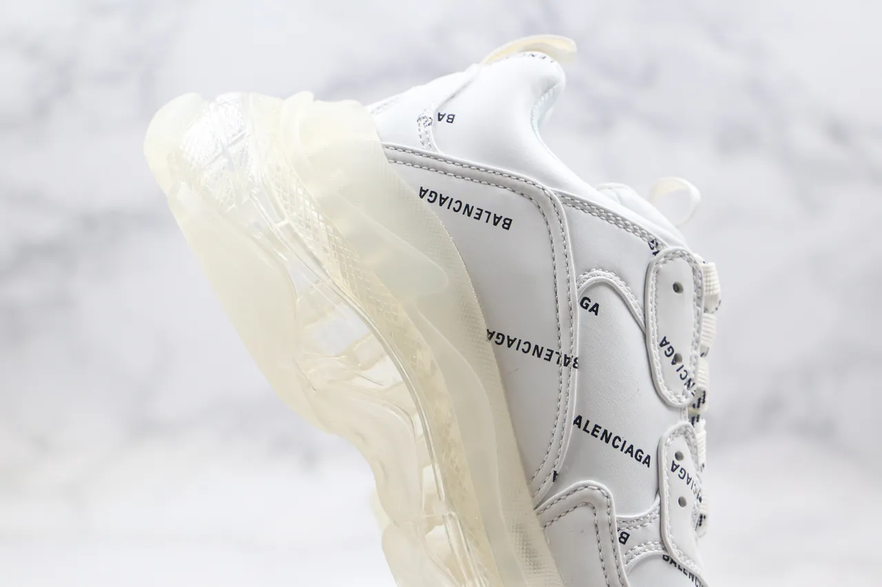 Balenciaga Triple S Tênis Chunky Brancos com logo print 8
