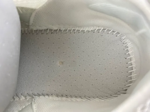 Balenciaga Tênis Chunky Brancos com Solado Esculpido, Malha Camada e Recobrimentos Sintéticos 8