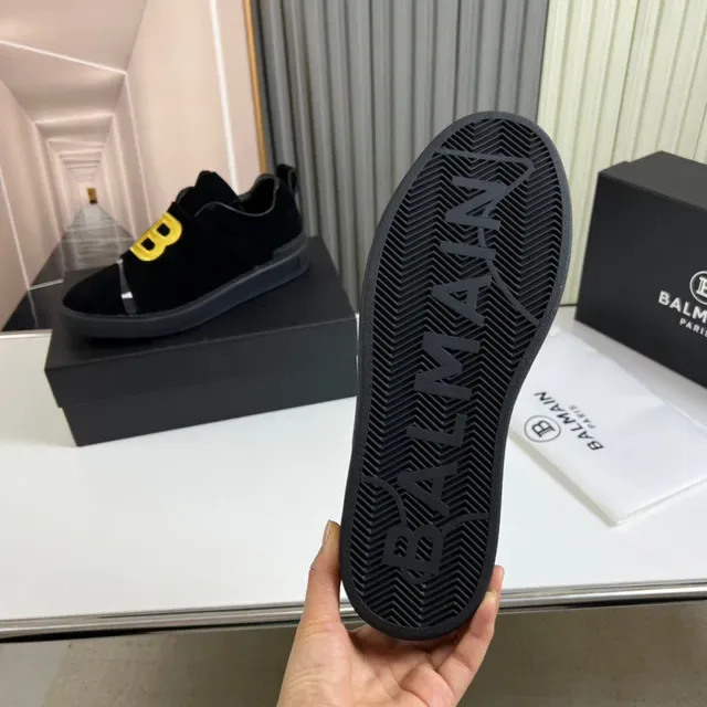 Balmain B-Court Baskets Lifestyle Noir Suède Slip-On 2