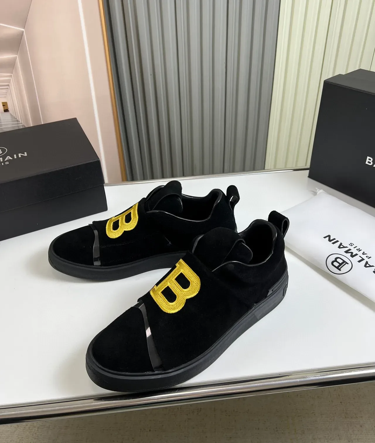 Balmain B-Court Baskets Lifestyle Noir Suède Slip-On 7