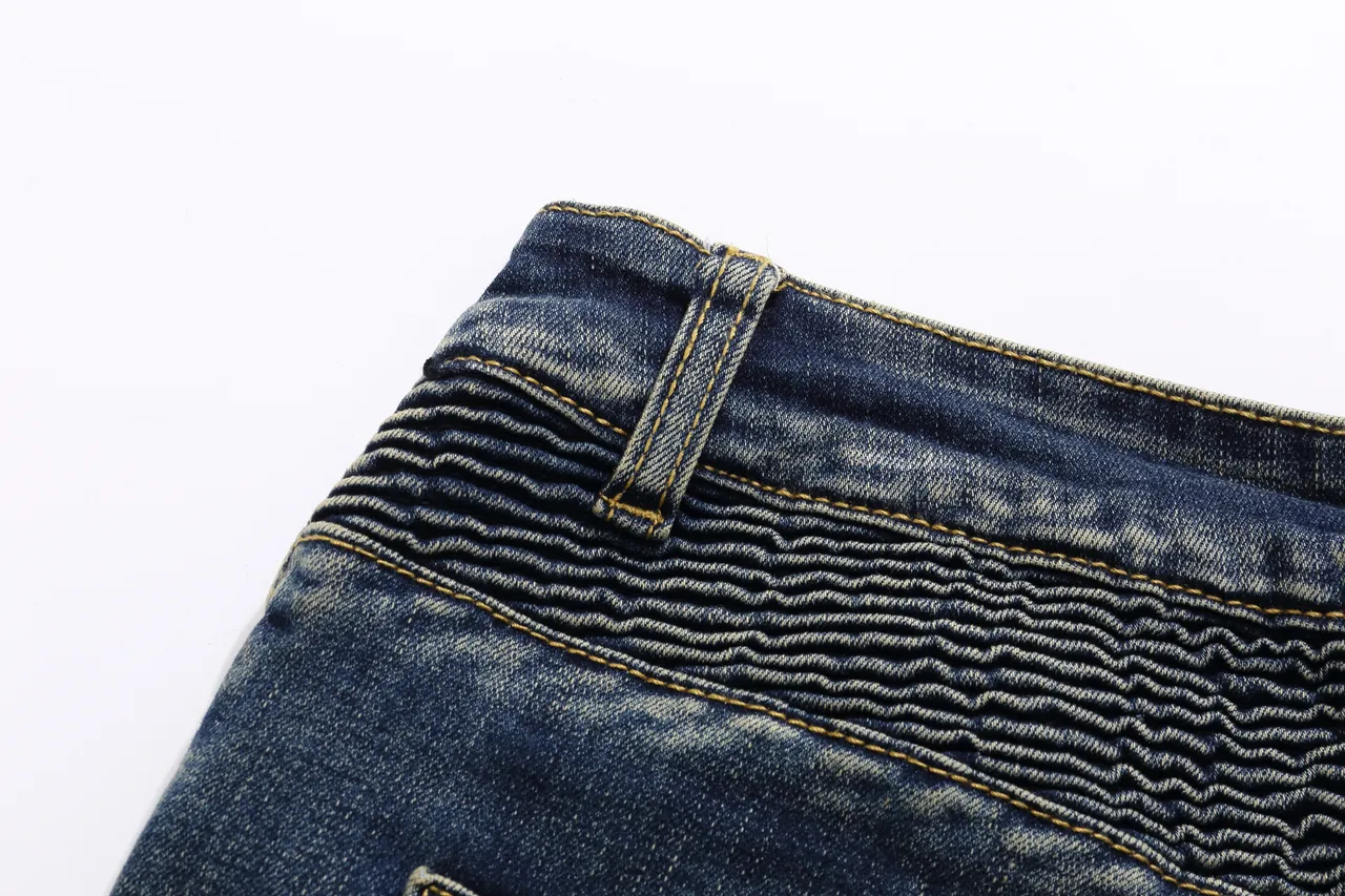 Balmain 做旧靛蓝牛仔布绗缝面板短裤 4