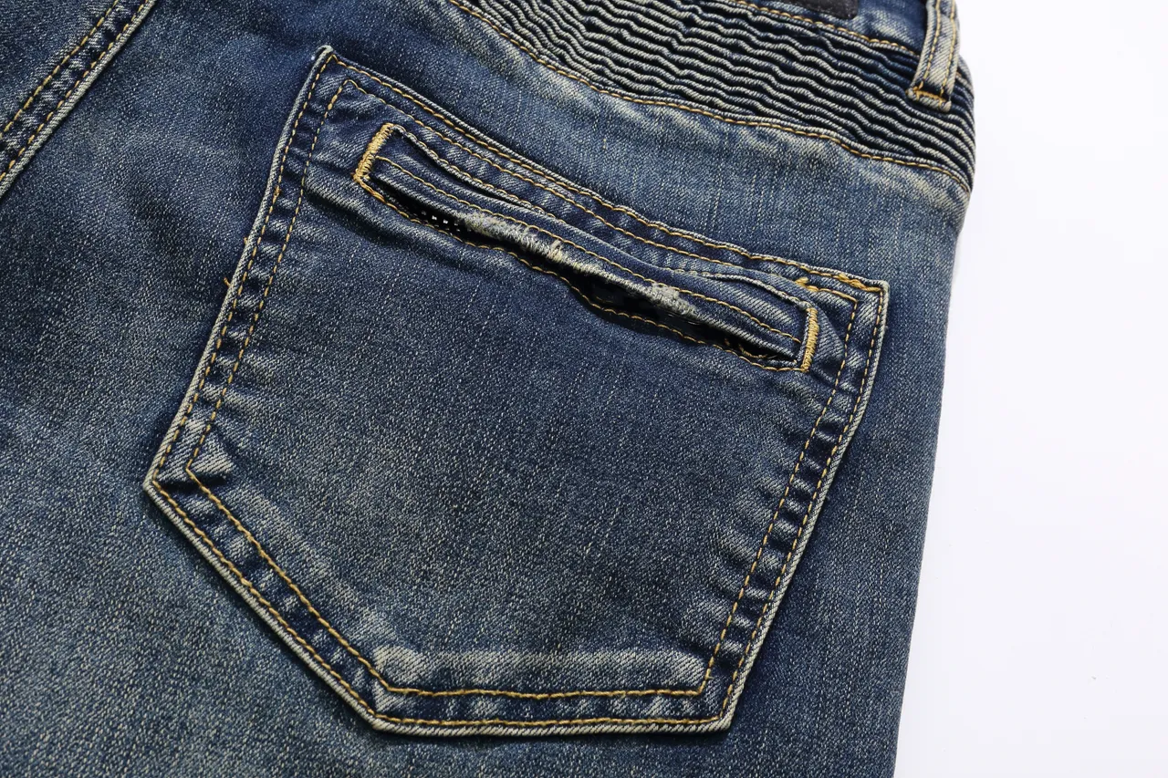 Balmain 做旧靛蓝牛仔布绗缝面板短裤 5