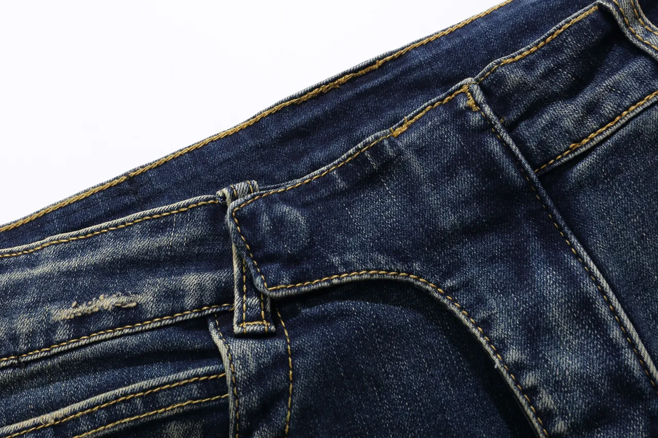 Balmain 做旧靛蓝牛仔布绗缝面板短裤 10