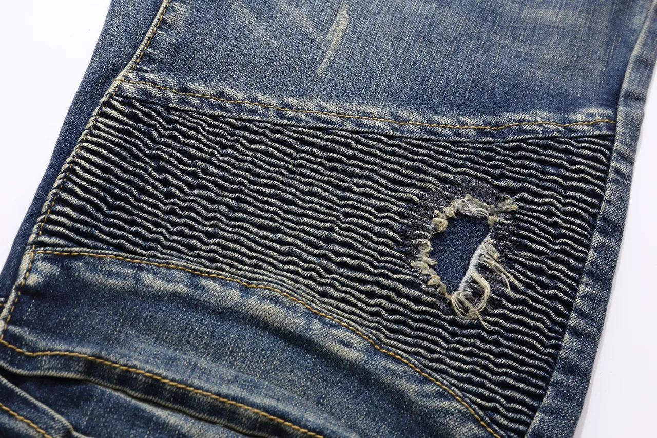 Balmain 做旧靛蓝牛仔布绗缝面板短裤 14