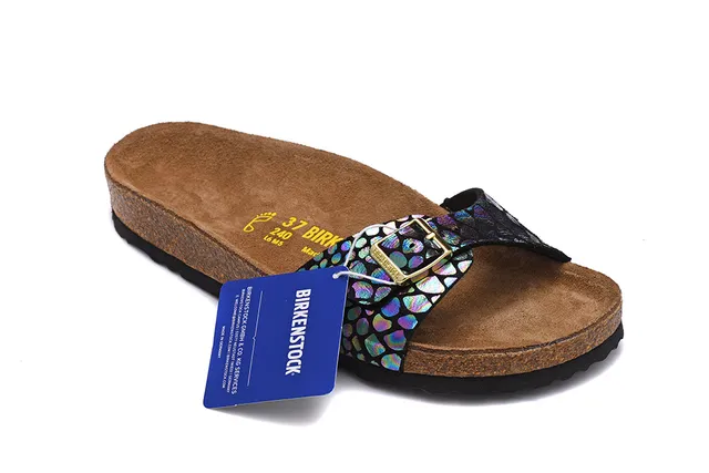Birkenstock Arizona صندل كاجوال مطبوع بطباعة مقاييس قزحية 1