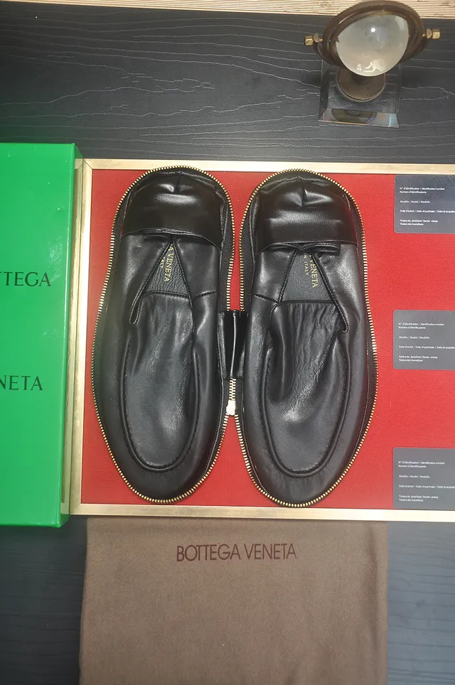 Bottega Veneta Andiamo mocassins en cuir noir slip-on 5