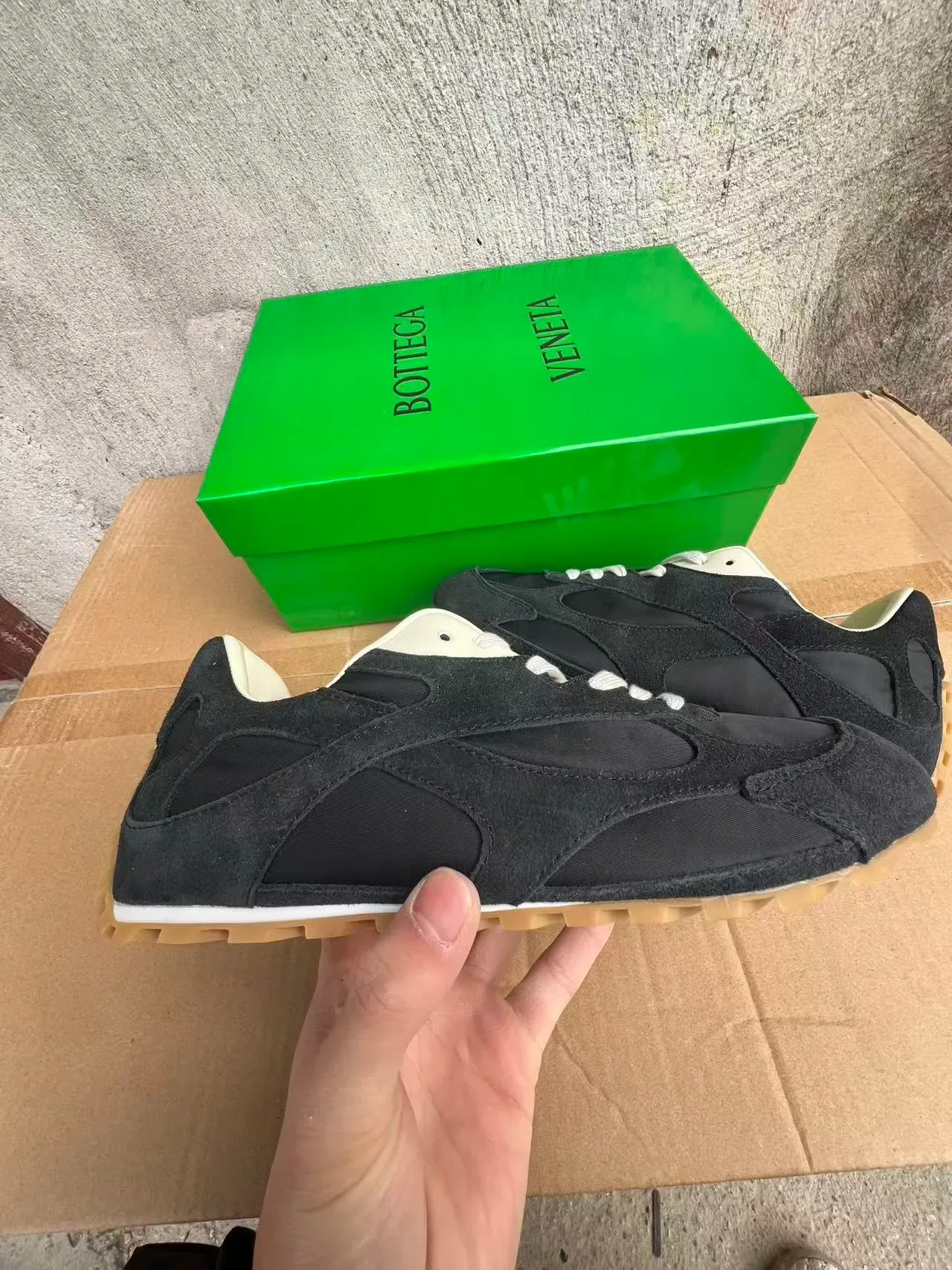 Bottega Veneta Noir Beige Daim et Nylon Panneau Doublure Crème Lacets Lifestyle Sneakers 7