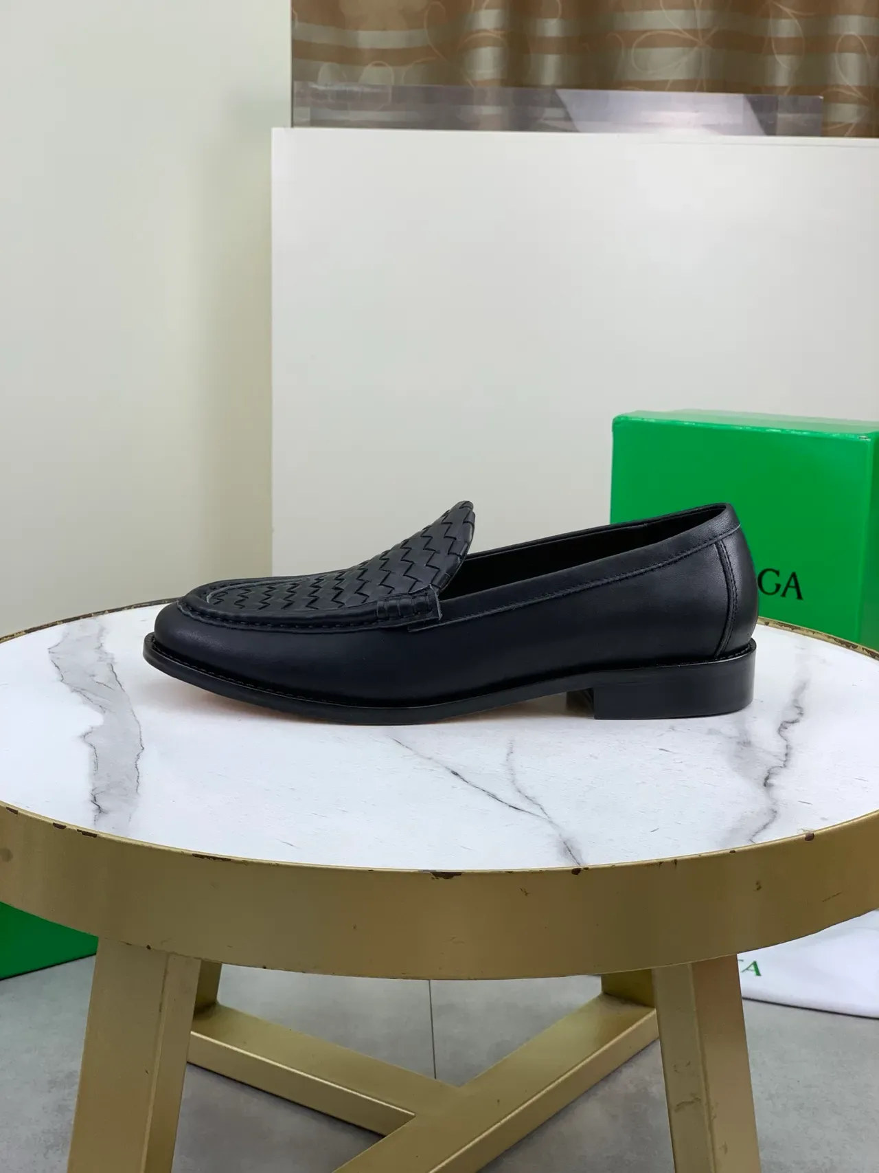 Bottega Veneta أسود بيج نسيج Intrecciato جلد Moc-Toe خياطة لوفر 5