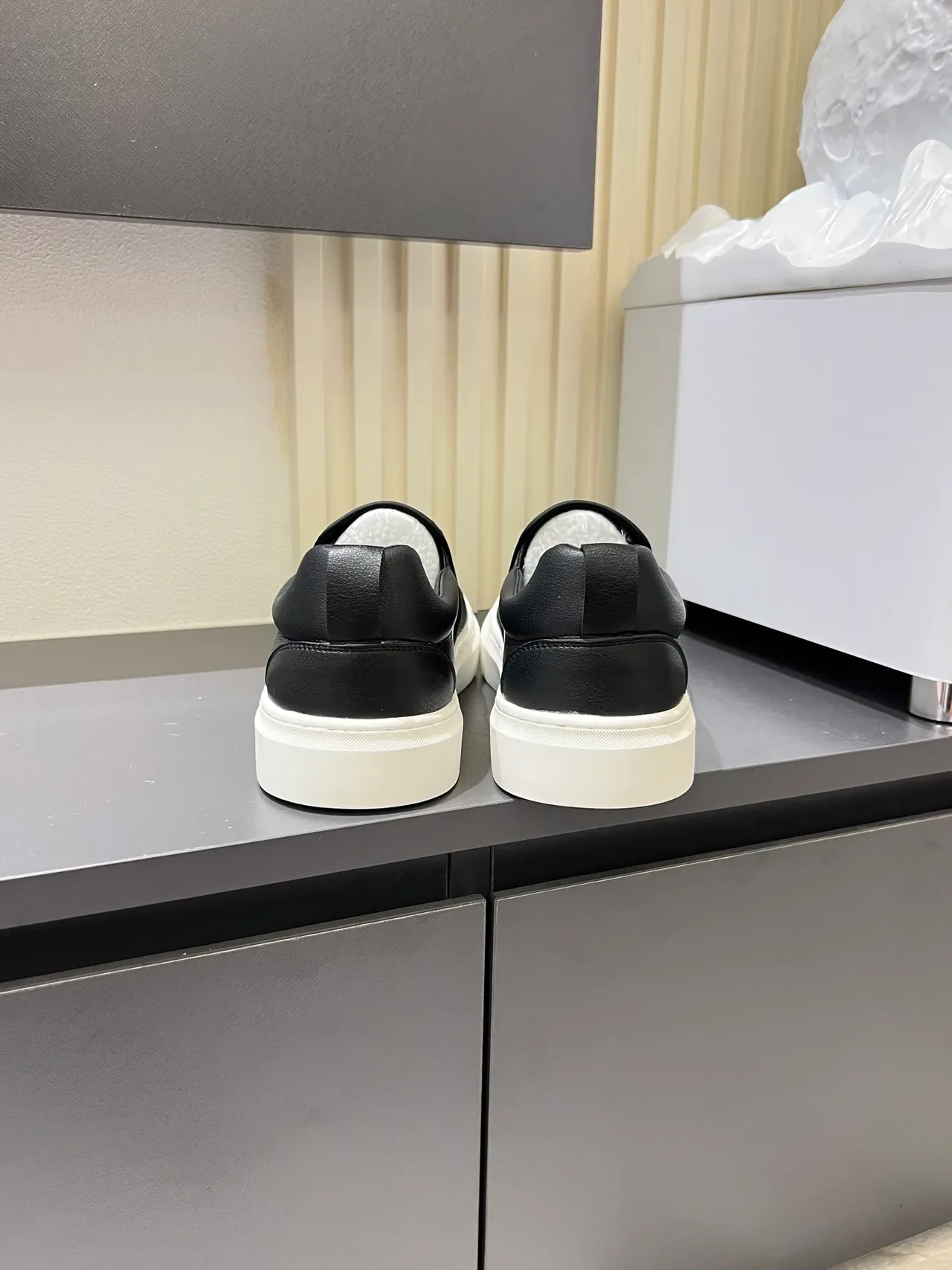 Bottega Veneta Cassette Black Intrecciato Slip-On Lifestyle Sneakers 2