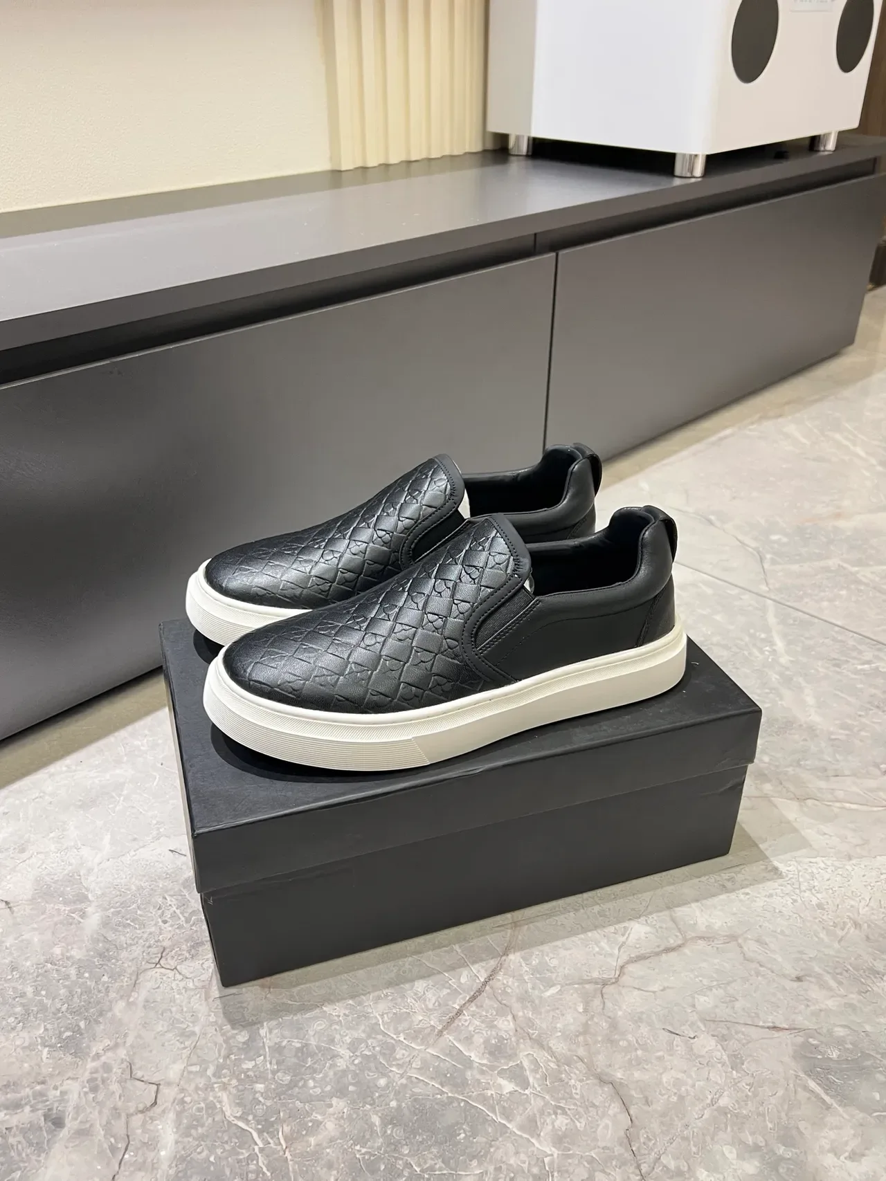 Bottega Veneta Cassette Black Intrecciato Slip-On Lifestyle Sneakers 4