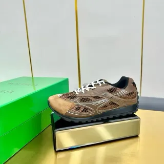 Bottega Veneta Cassette Sneaker بني جلد منسوج أحذية أسلوب حياة