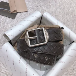Bottega Veneta Intrecciato बुनावट चमड़ी का बेल्ट