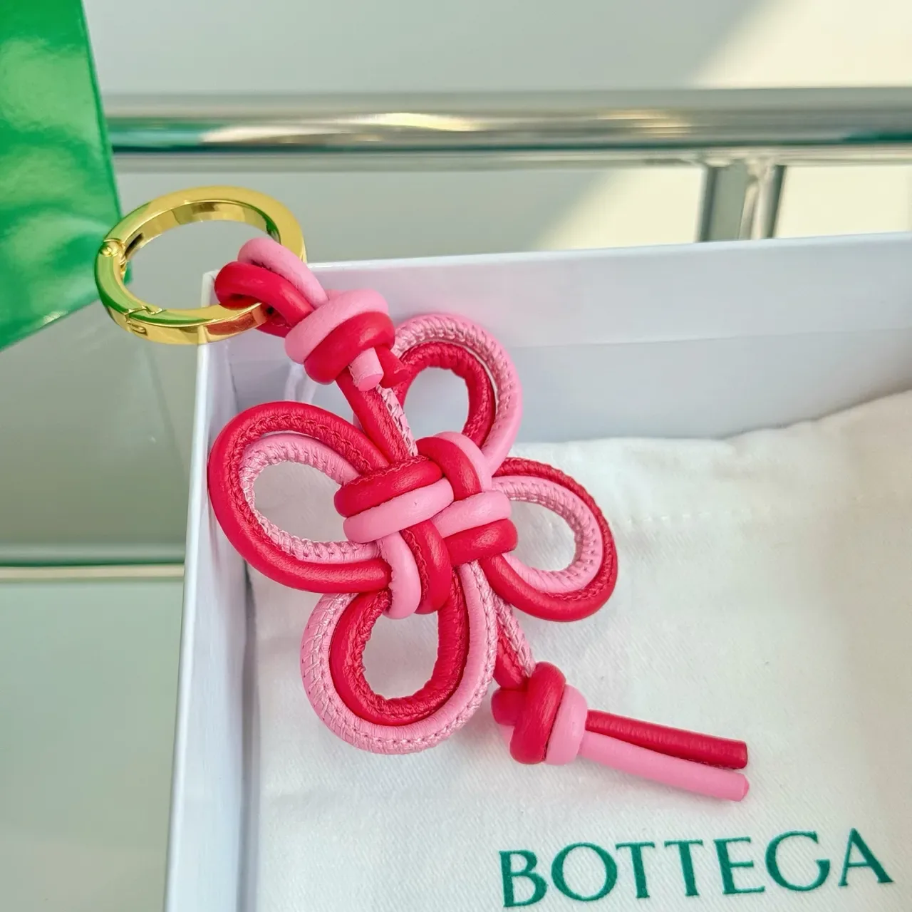 Bottega Veneta Knot Red Pink Leather Dual-Tone Handbag 5