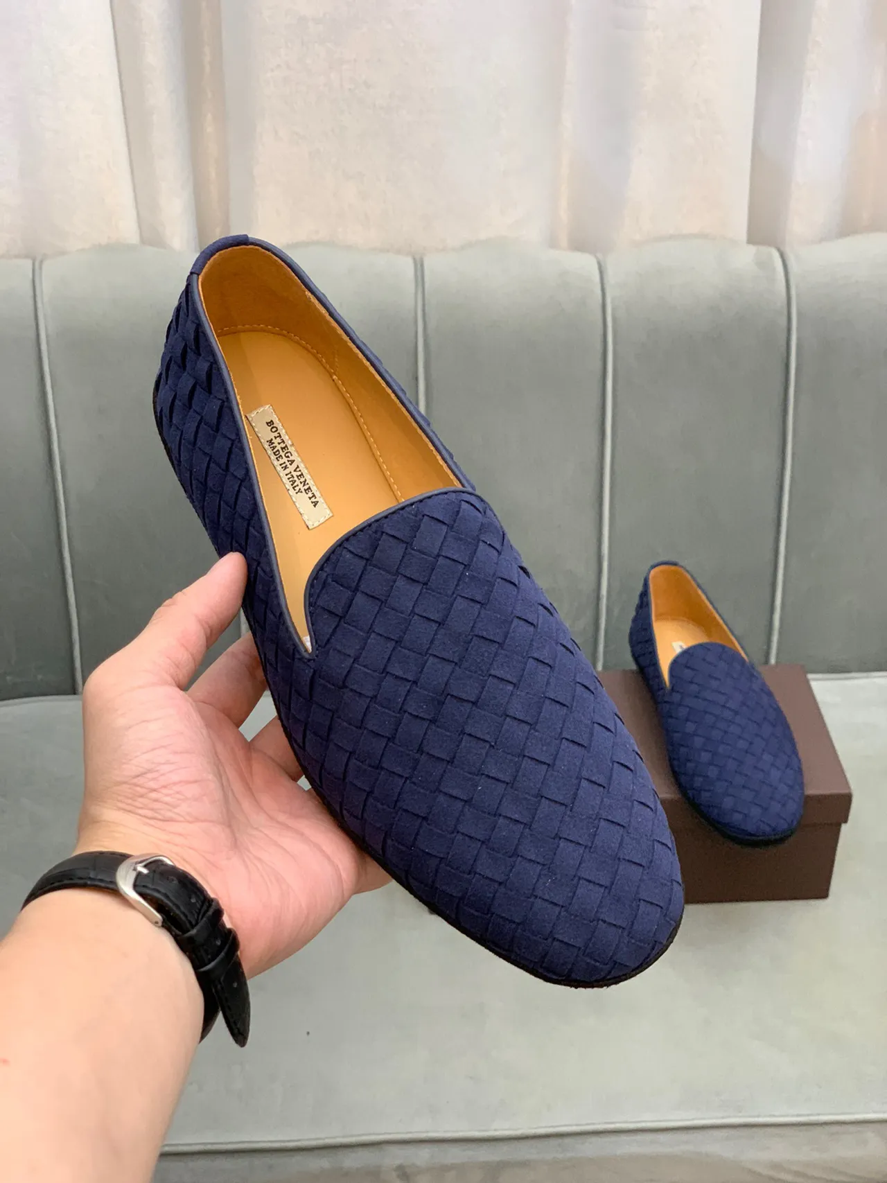 Bottega Veneta Mocassins Slip-On Loafer en Cuir Navy Brown Intrecciato tissé 5