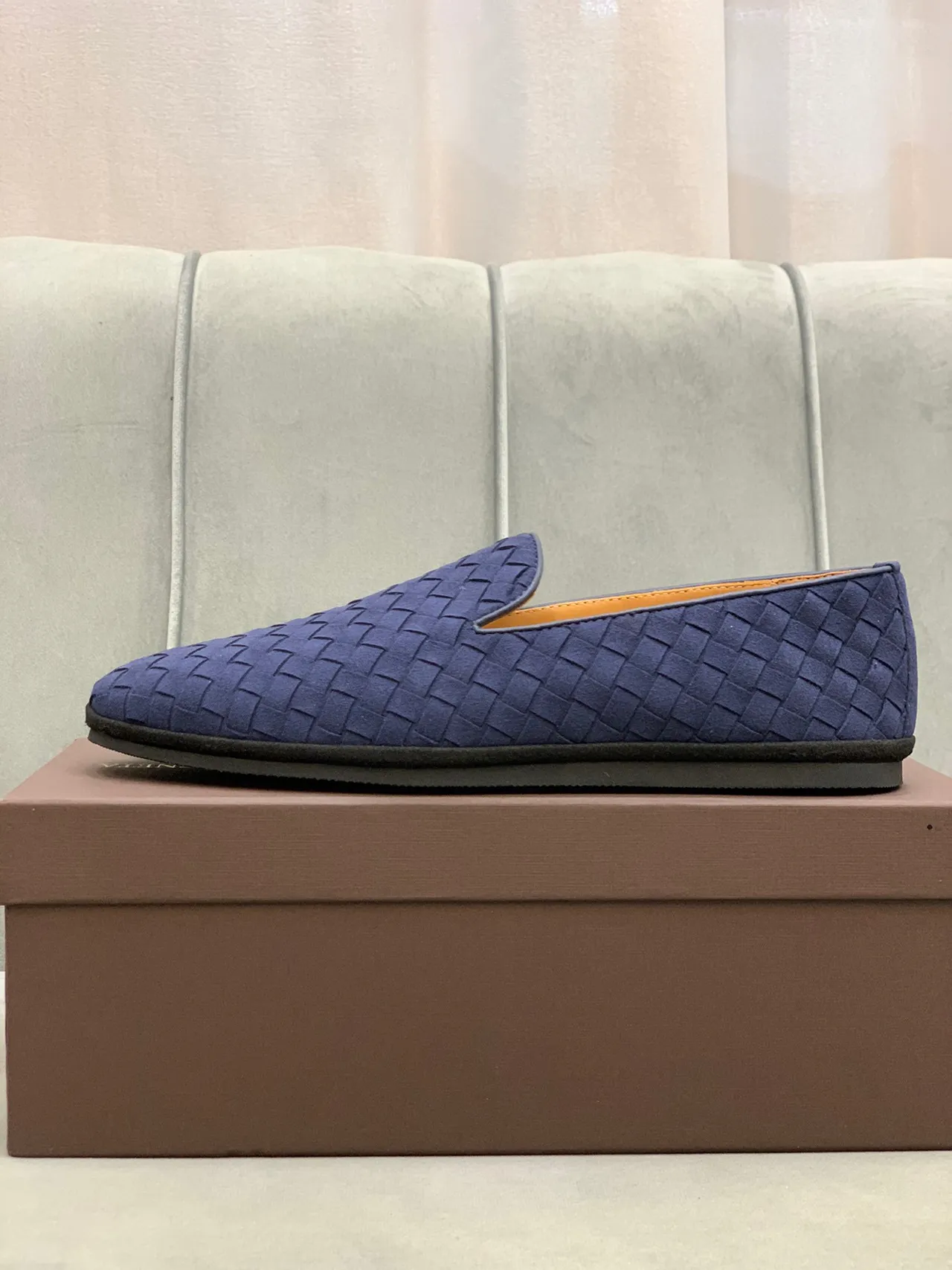 Bottega Veneta Mocassins Slip-On Loafer en Cuir Navy Brown Intrecciato tissé 6