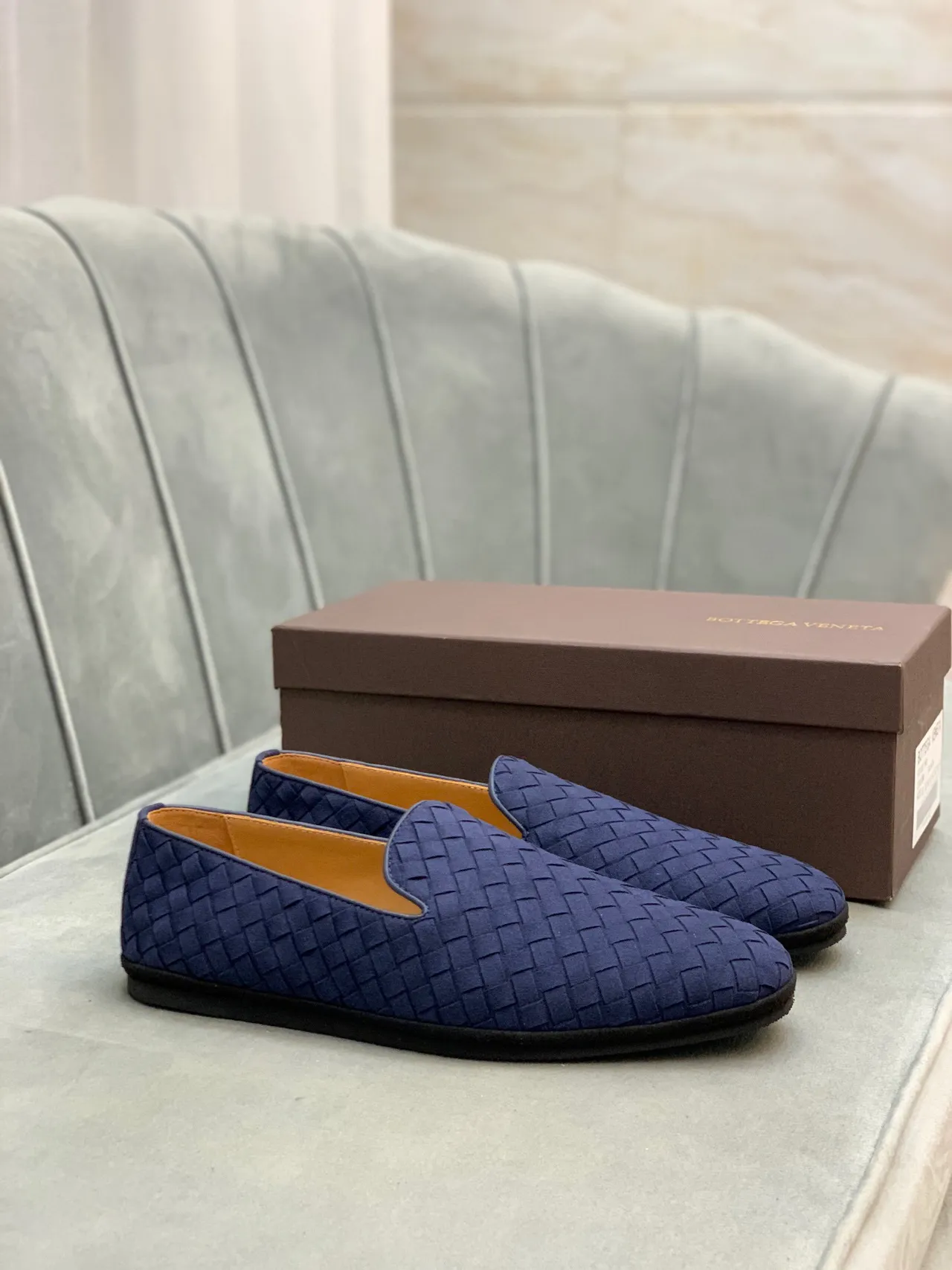 Bottega Veneta Mocassins Slip-On Loafer en Cuir Navy Brown Intrecciato tissé 7