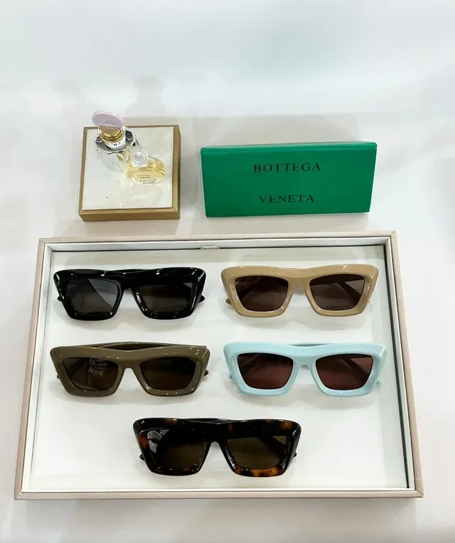 Bottega Veneta Oversized Square Pale Blue Acetate Sunglasses 4