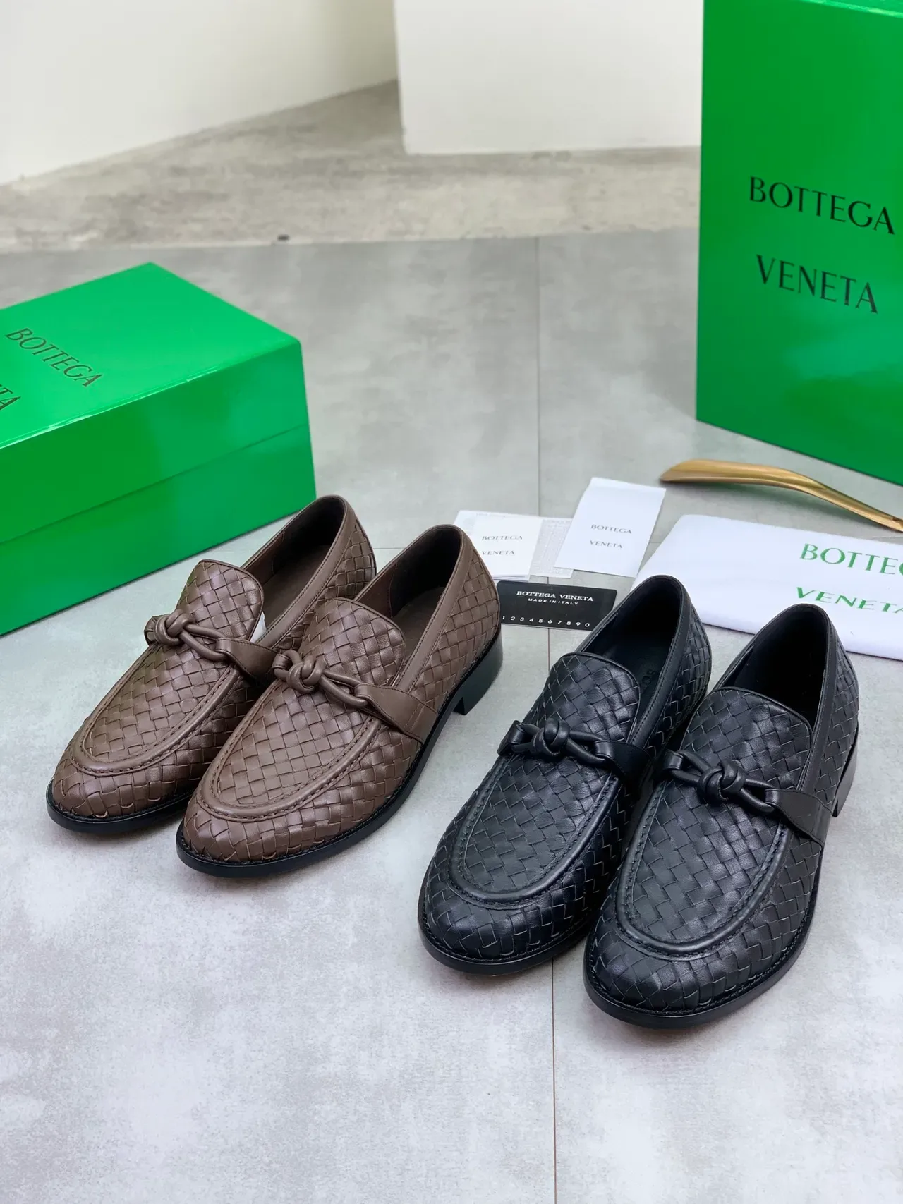 Bottega Veneta Mocassins de Couro Trançado com Alça Amarrada 2