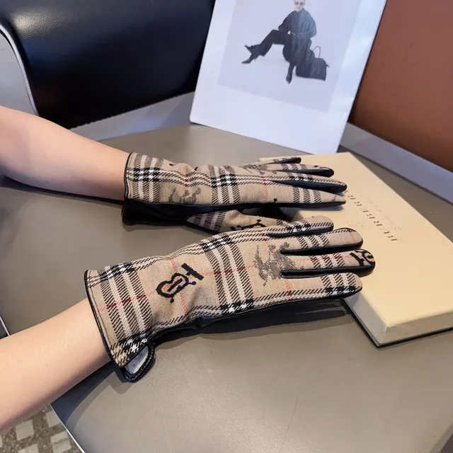 Burberry Beige Black Check-Patterned Monogrammed Leather Gloves 2