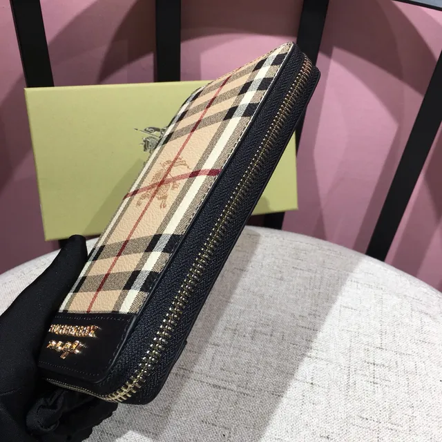 Burberry Beige Black House Check Pattern Equestrian Knight Logo Long Wallet 2