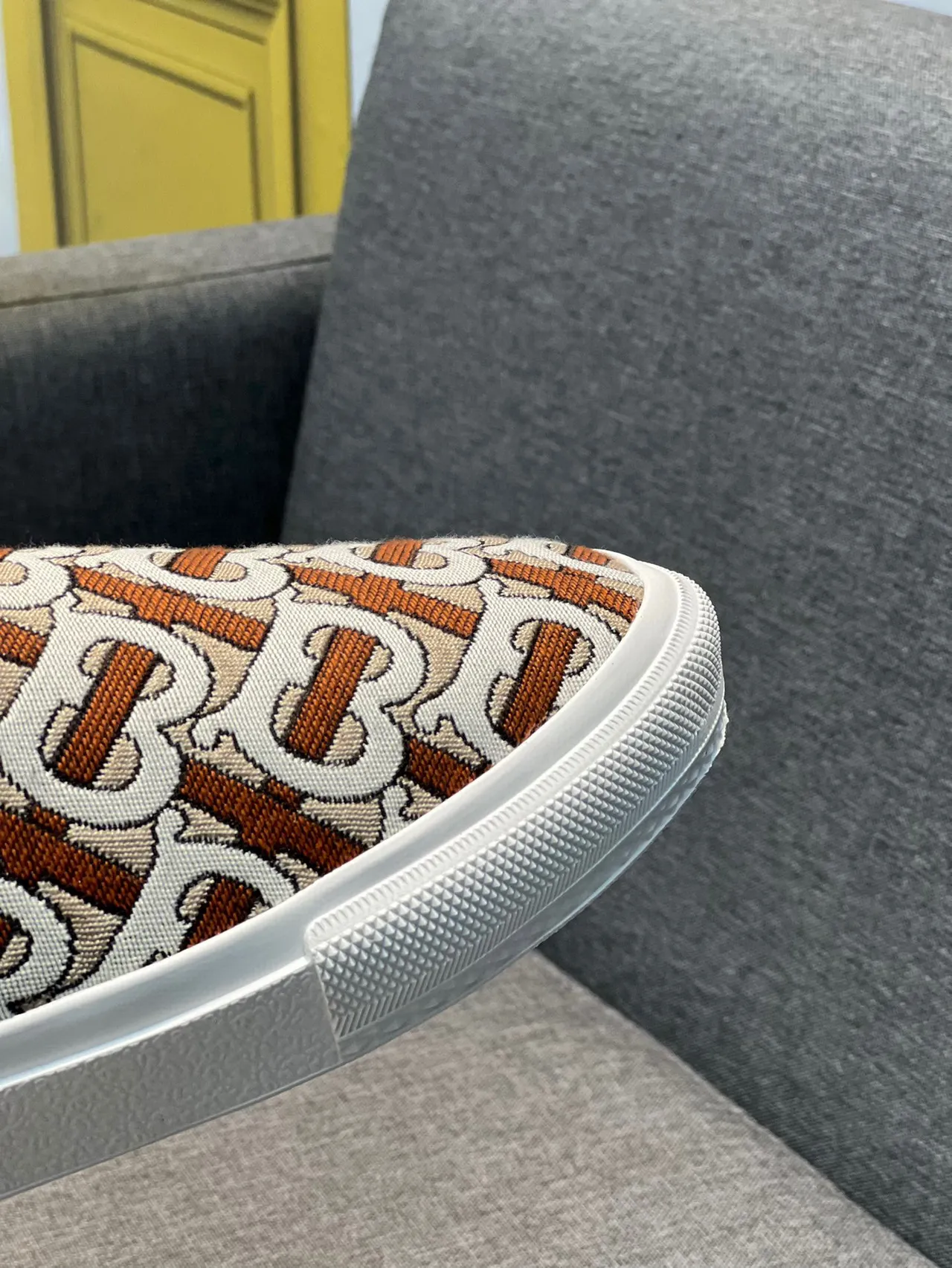 Burberry Bege Marrom com Monograma Lona Slip-On Mule Sapatos Casuais 4