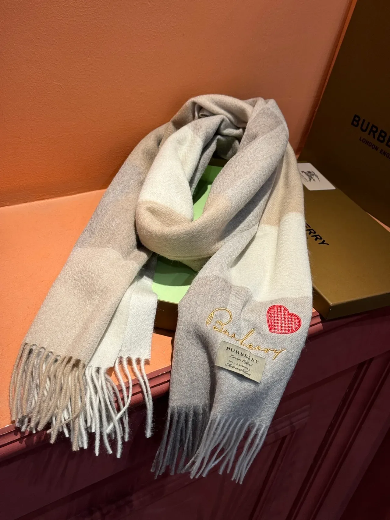 Burberry Beige Gray Large-Scale Check Pattern Fringed Edges Cashmere Scarf 8