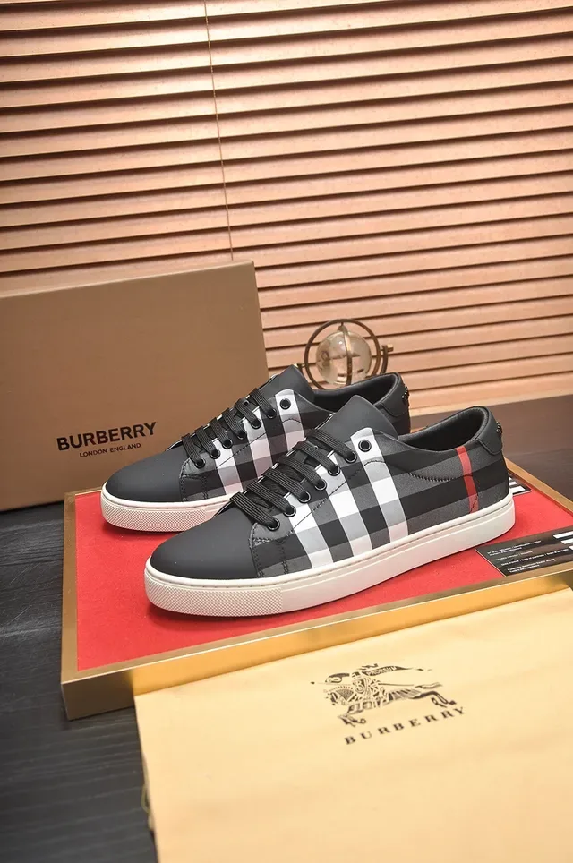 Burberry Black Multicolor Check-Patterned Side Panels Toe Cap Lifestyle Sneakers 1