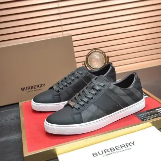 Burberry Black White Low-Top Mixed-Material Upper Lifestyle Sneakers