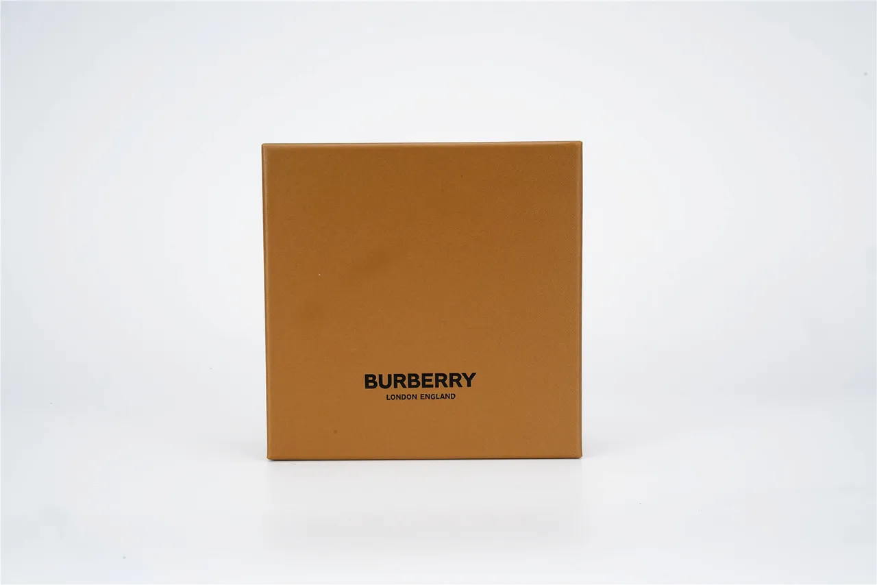 Burberry Brown Beige Kraft Paper Woven Textile Handles Handbag 5