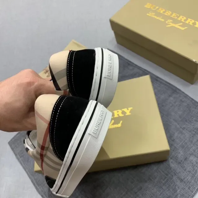 Burberry Patrón Check Negro Beige Zapatillas Lifestyle 2