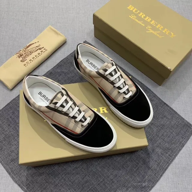 Burberry Patrón Check Negro Beige Zapatillas Lifestyle 4