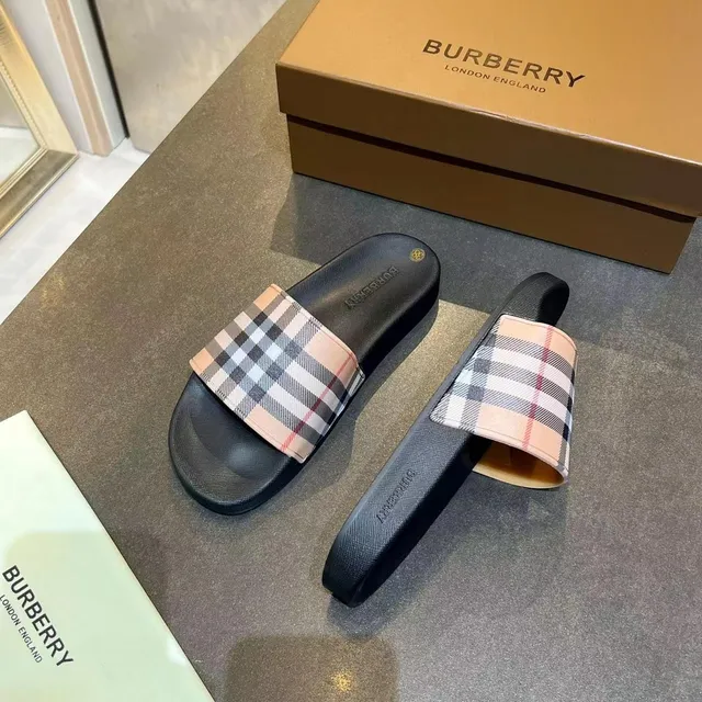 Burberry Check Strap Slide Slippers 2