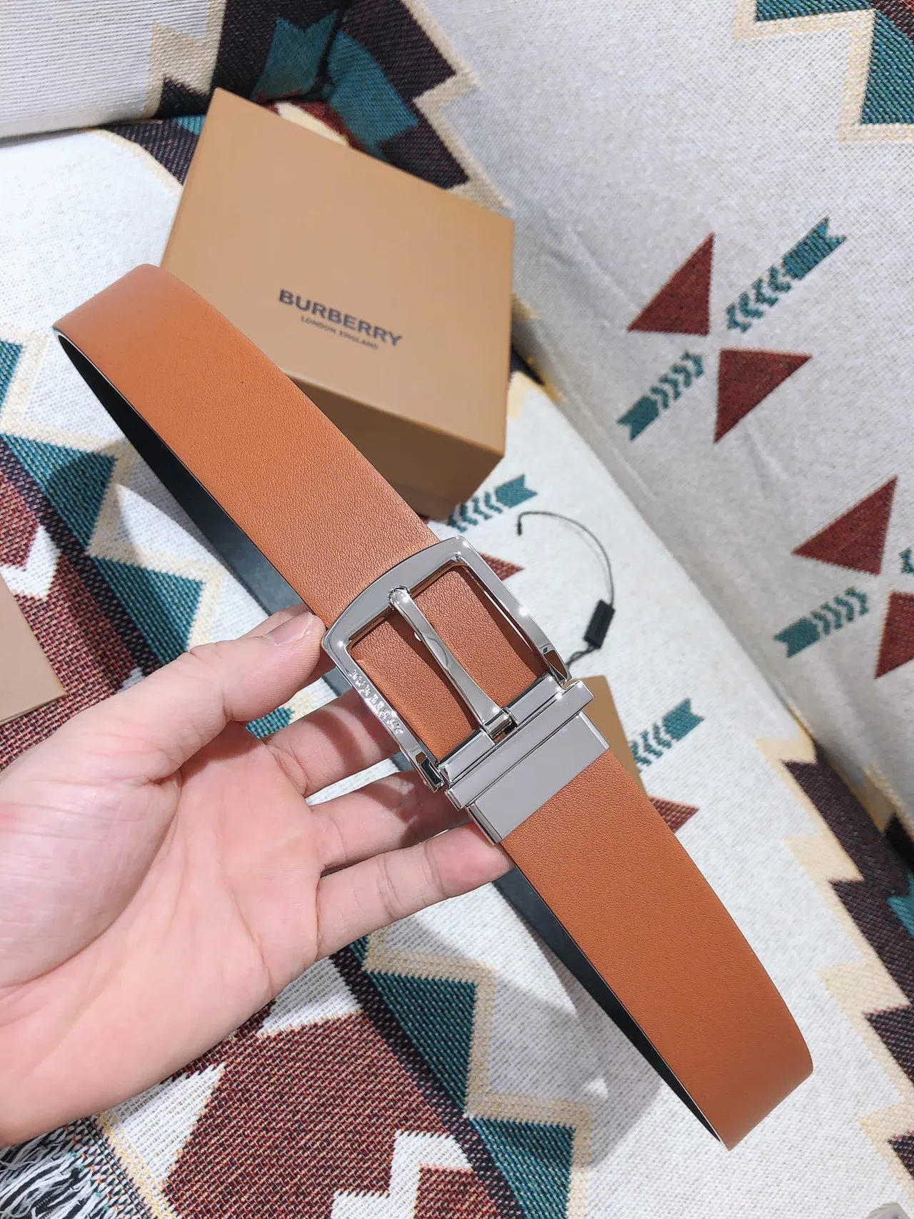 Burberry Knight Reversible Tan and Black Leather Belt 8