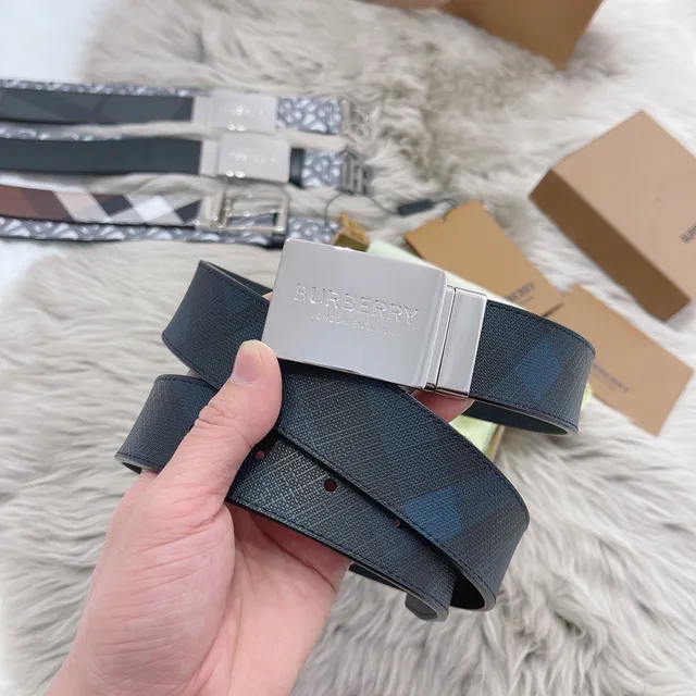 Burberry Navy Silver Plaid Pattern Engraved Buckle Leather Belt 5