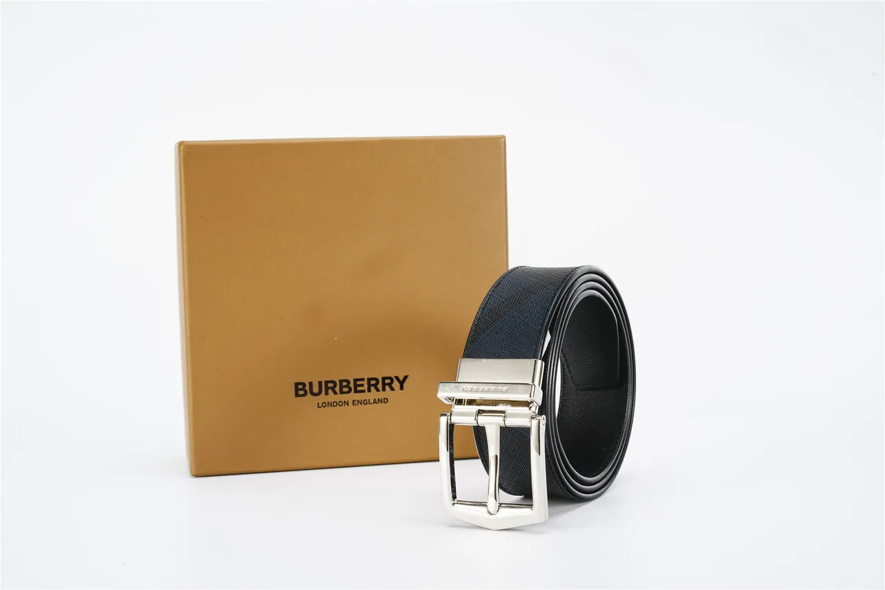Burberry Reversible Belt Black Navy Check-Patterned Fabric Leather Belt 7