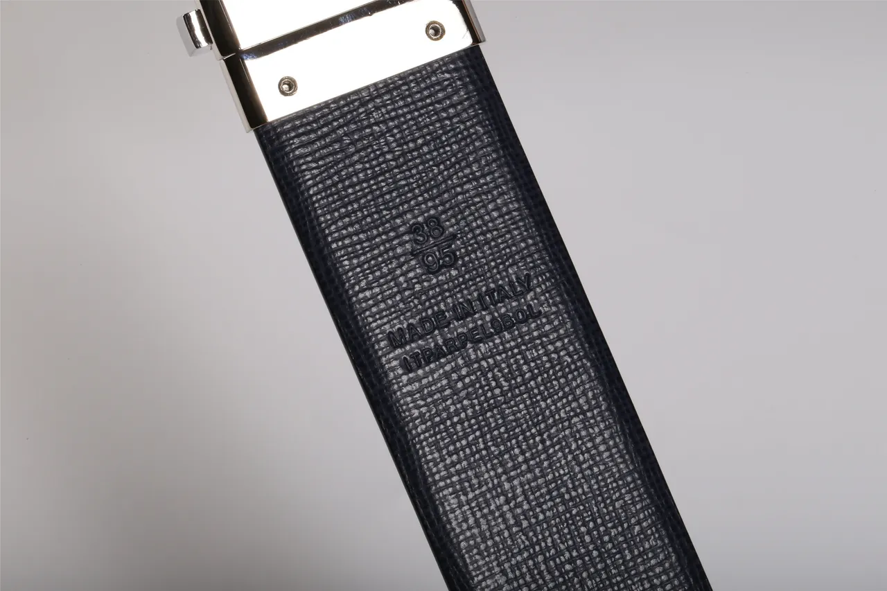 Burberry Reversible Textured Black Navy Leather Belt 6