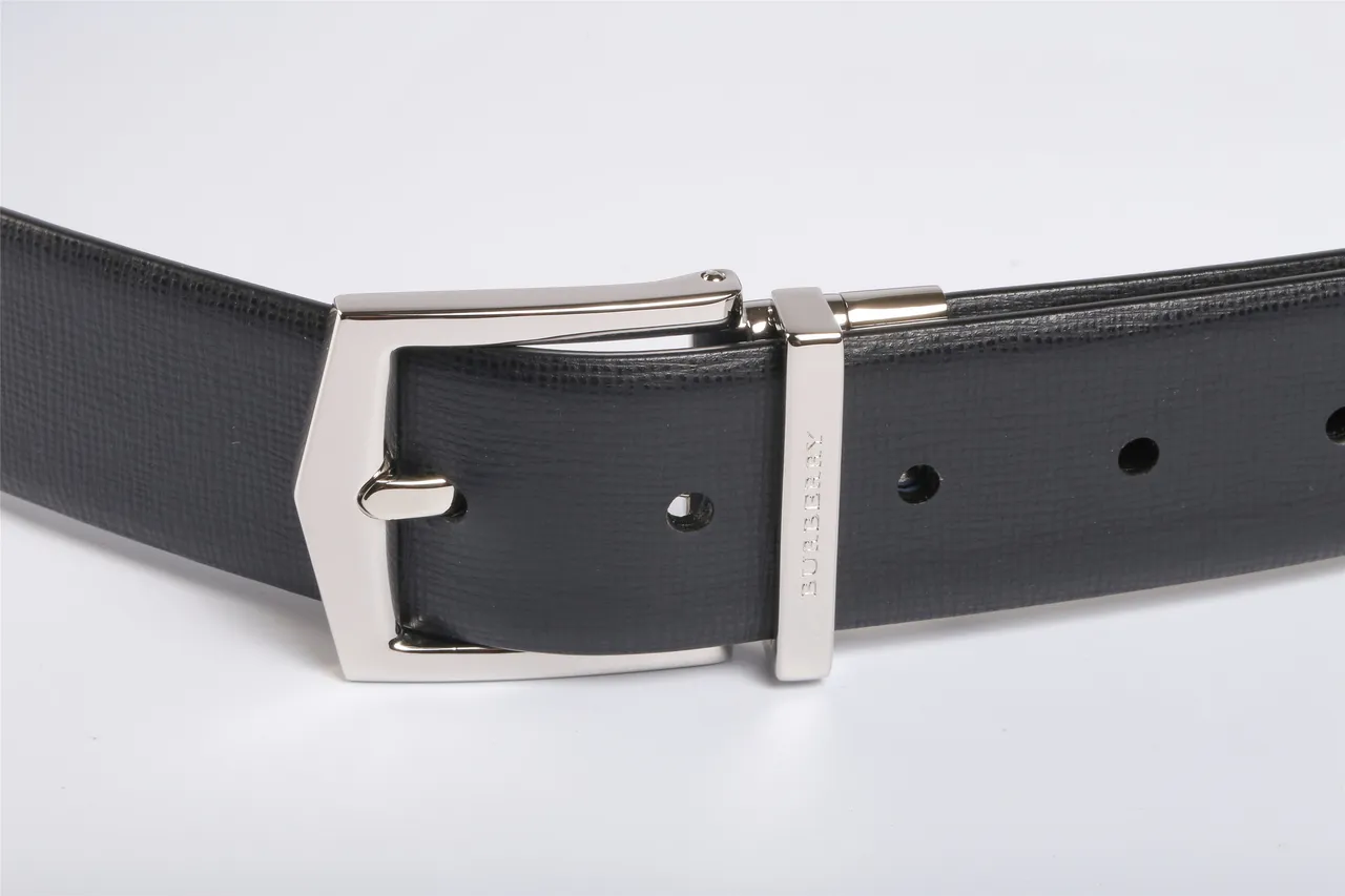 Burberry Reversible Textured Black Navy Leather Belt 8