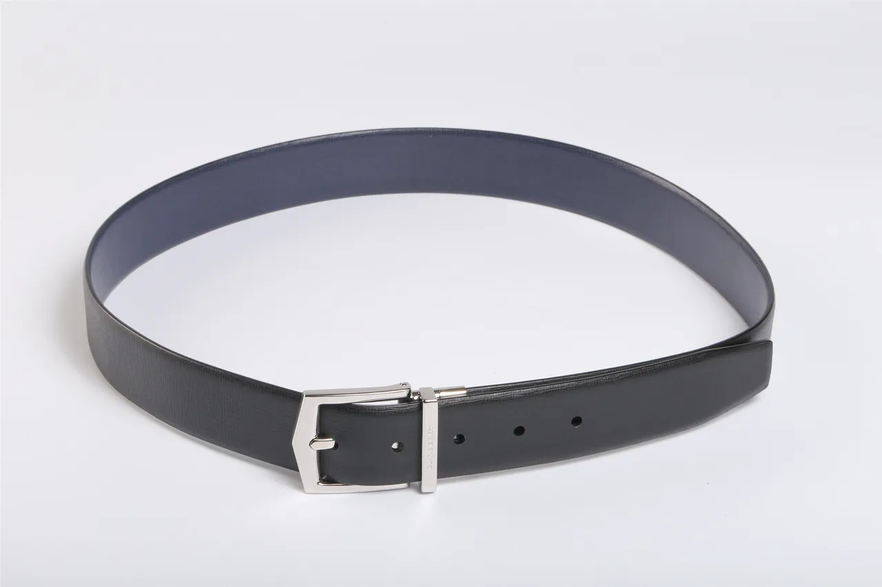 Burberry Reversible Textured Black Navy Leather Belt 9