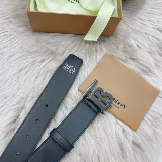 Burberry TB Belt गहरी चमड़ी मैट ब्लैक बकल चमड़ी का बेल्ट