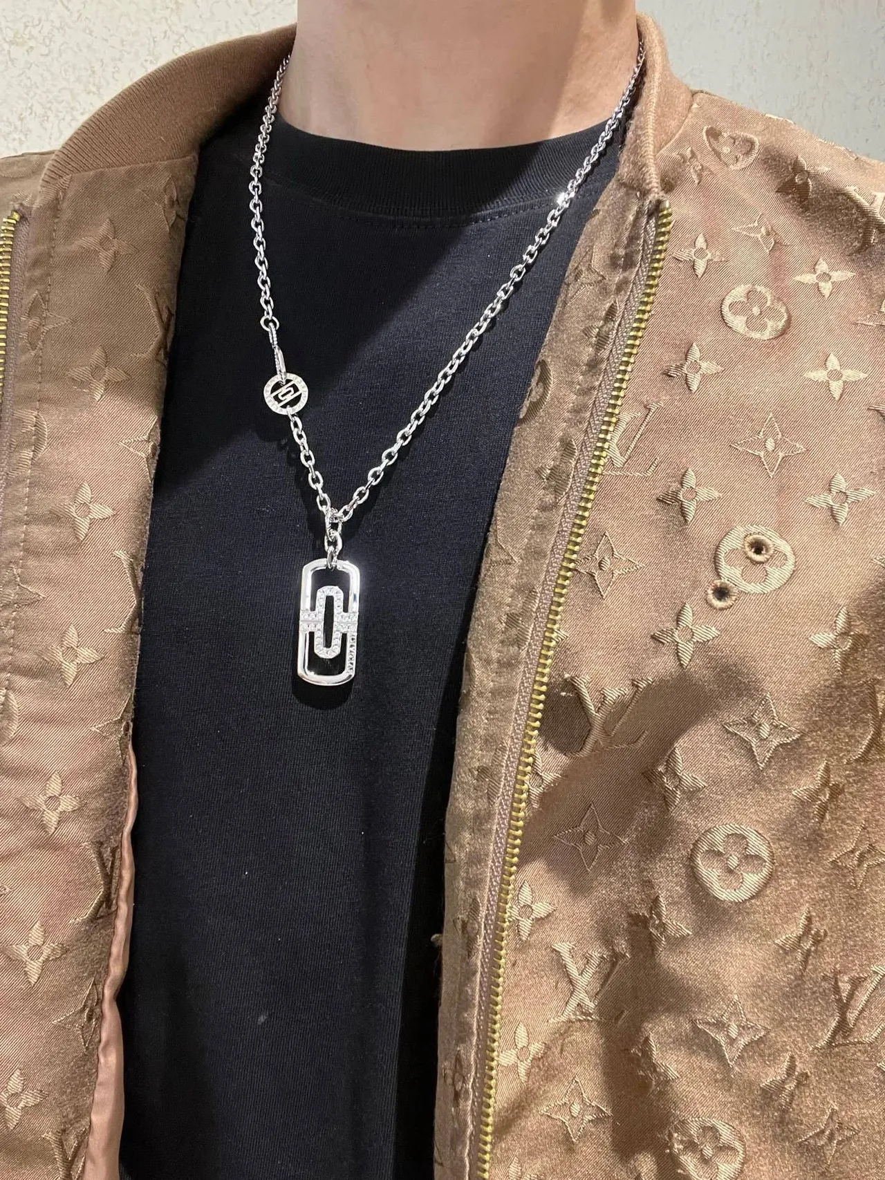 Bvlgari B.zero1 Geométrico Pavé de Plata Collar 2