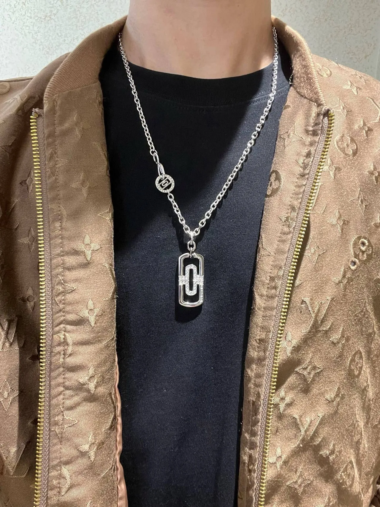 Bvlgari B.zero1 Geométrico Pavé de Plata Collar 8