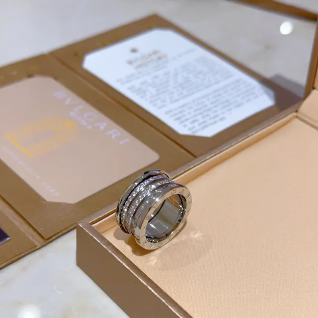 Bvlgari B.zero1 Multi-Band Pavé Diamond Ring 9