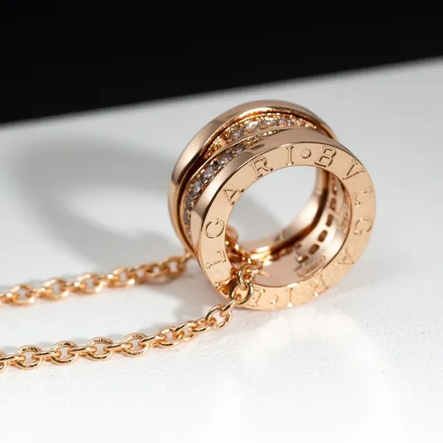 Bvlgari B.zero1 Collier Triple Interlocking Ring Pavé Diamond Or Rose 6