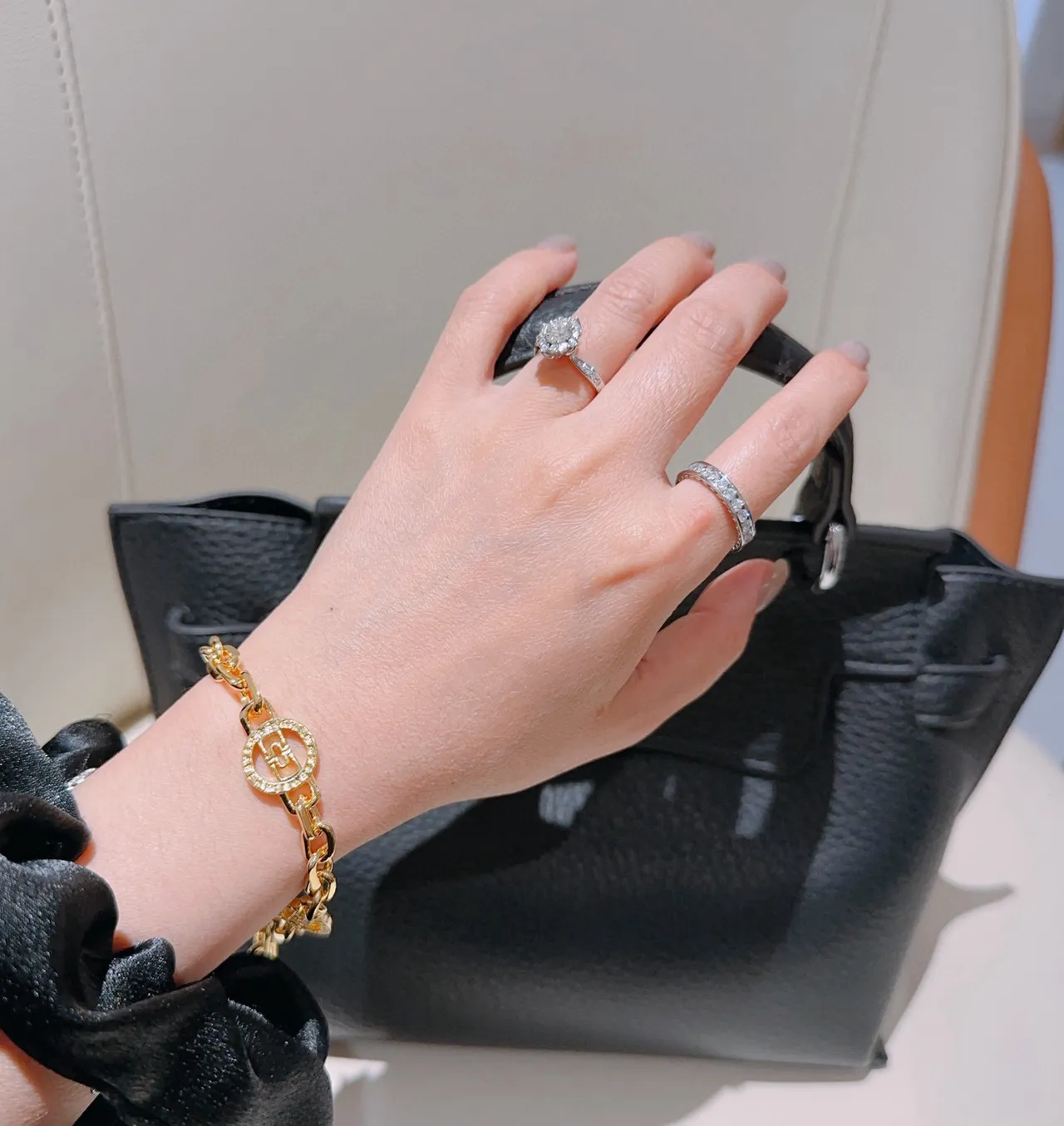 Bvlgari Bulgari Bulgari سوار سلاسل ذهبية 2