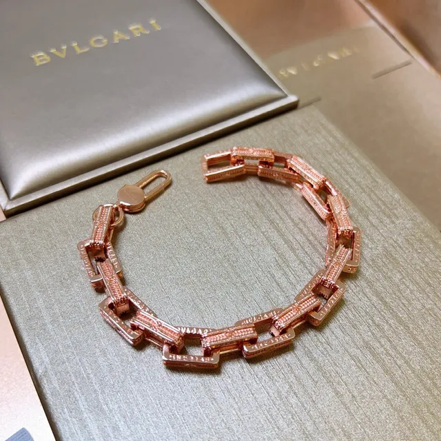Bvlgari Geometric Rectangular Link Rose-Gold Bracelet 9