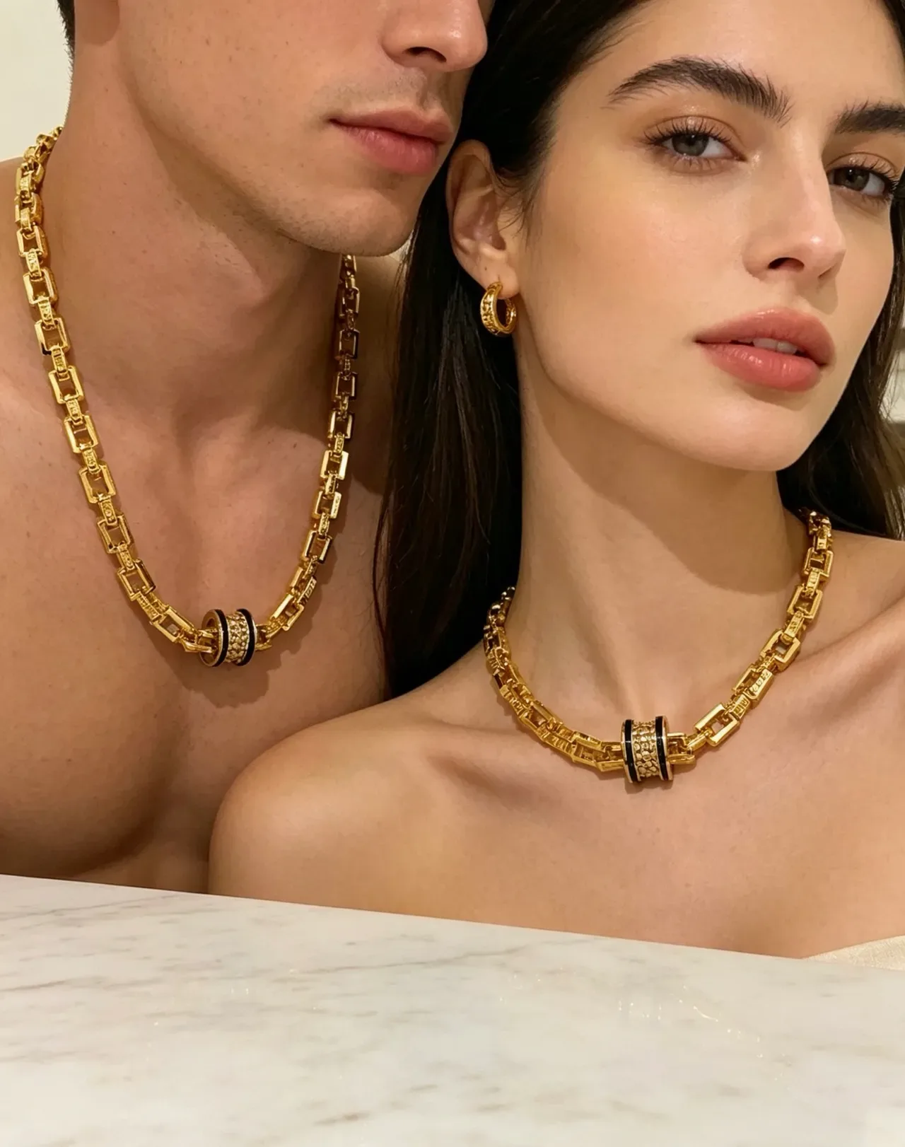 Collier Bvlgari Chaîne en Or et Noir avec Accents Émaillés 8